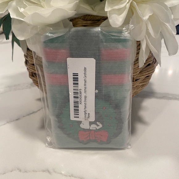 Peanuts Loungefly Snoopy Christmas Wreath Card Holder - Picture 5 of 6